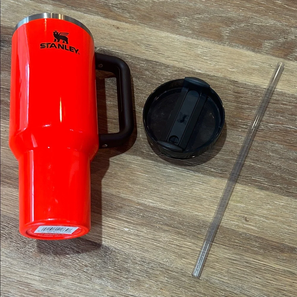 NWT Stanley Neon Orange 40oz Tumbler/Travel Mug with Handle NWT - Picture 9 of 10